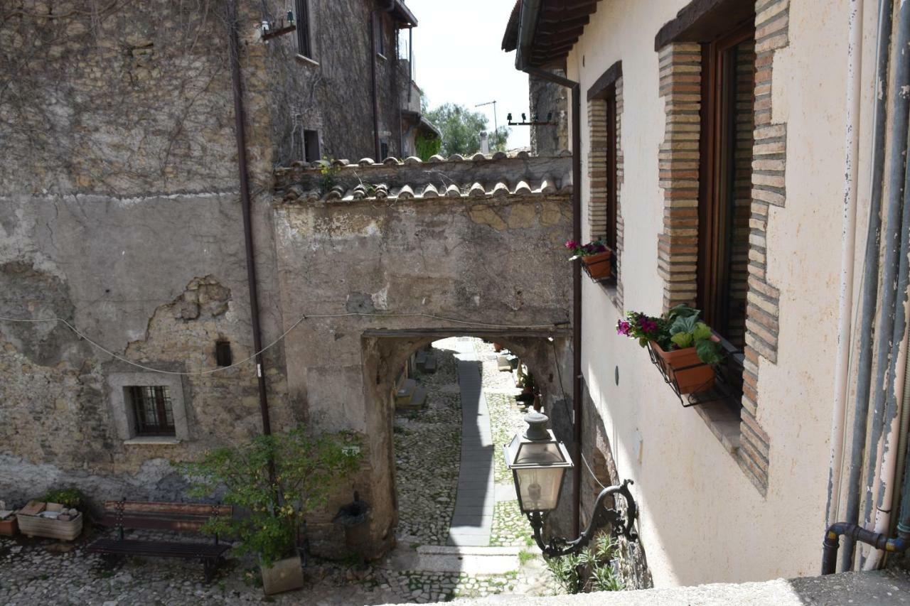 Al Castello Di Leprignano Apartment Capena Екстериор снимка